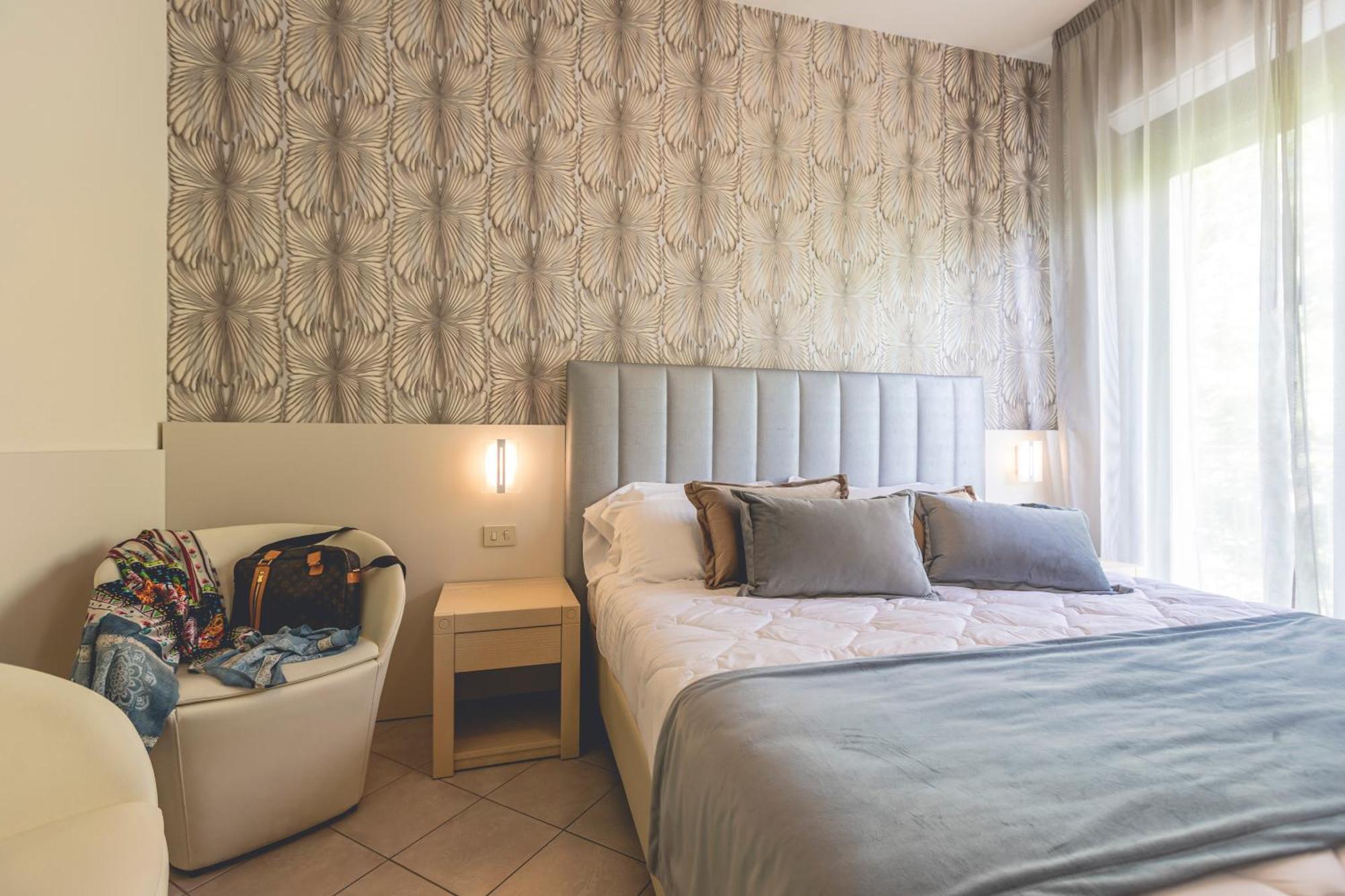 קרביה Hotel Athena מראה חיצוני תמונה