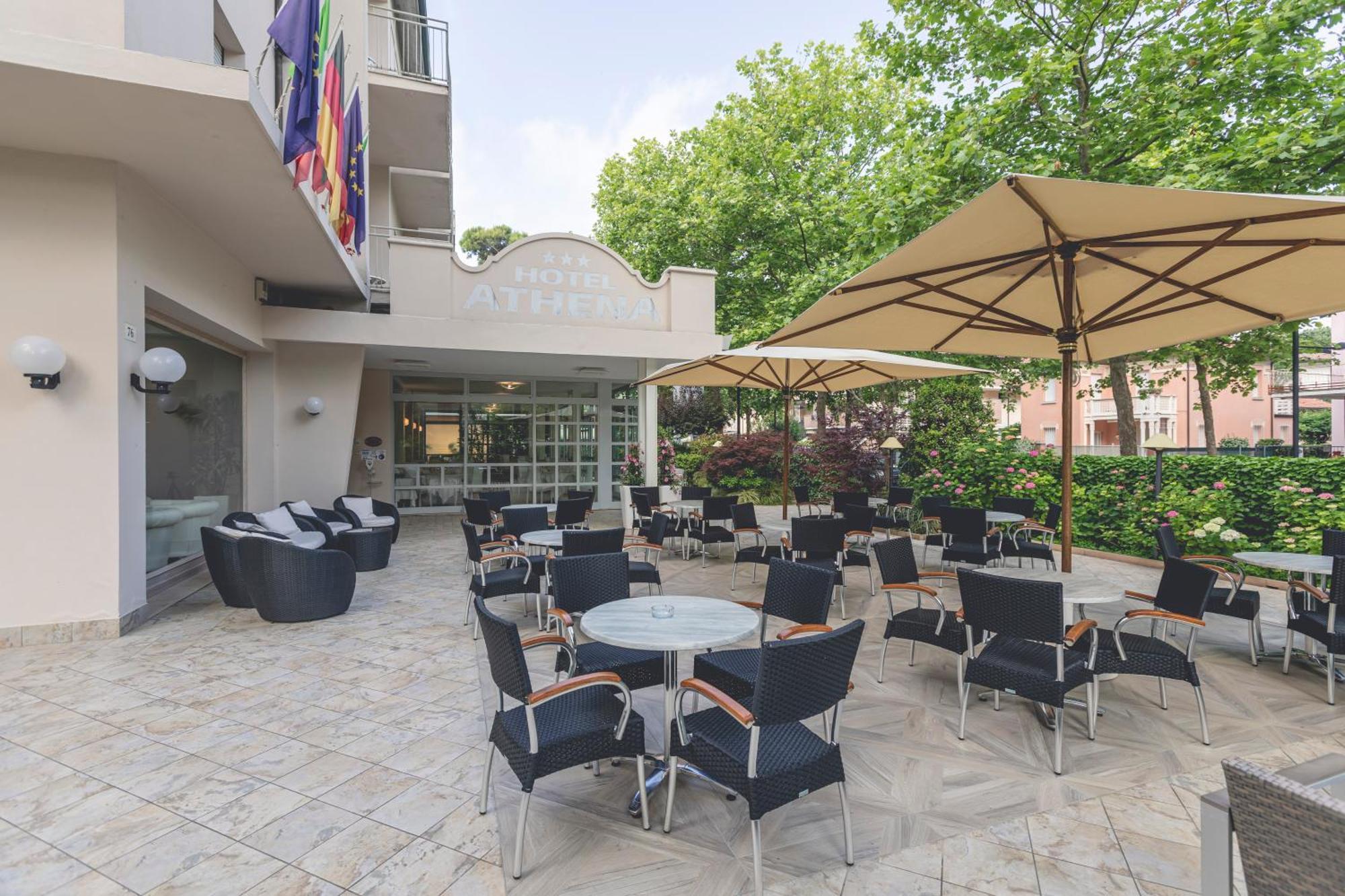 קרביה Hotel Athena מראה חיצוני תמונה