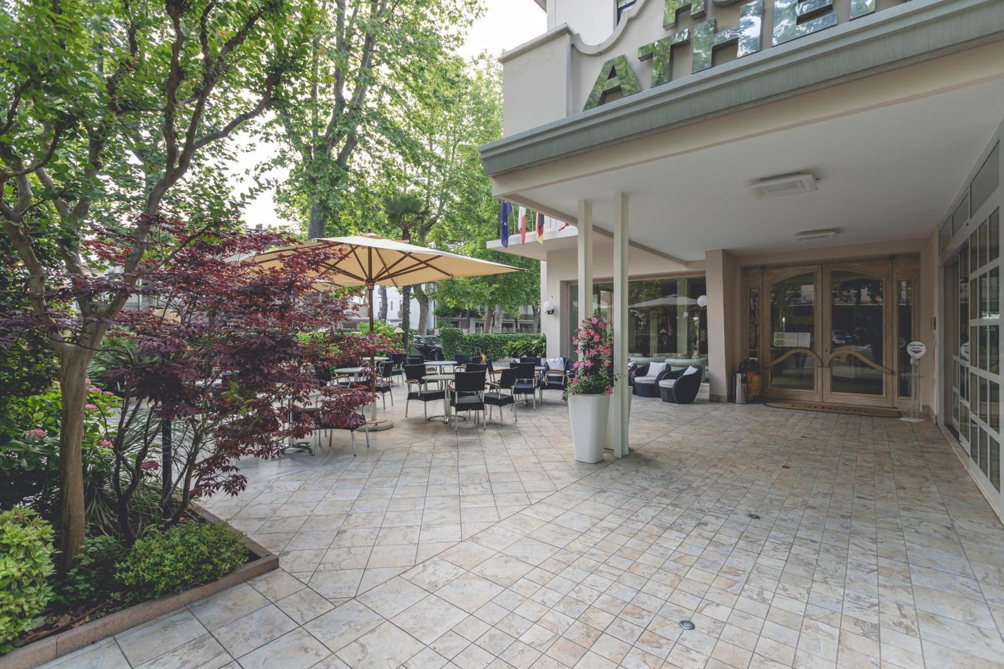 קרביה Hotel Athena מראה חיצוני תמונה