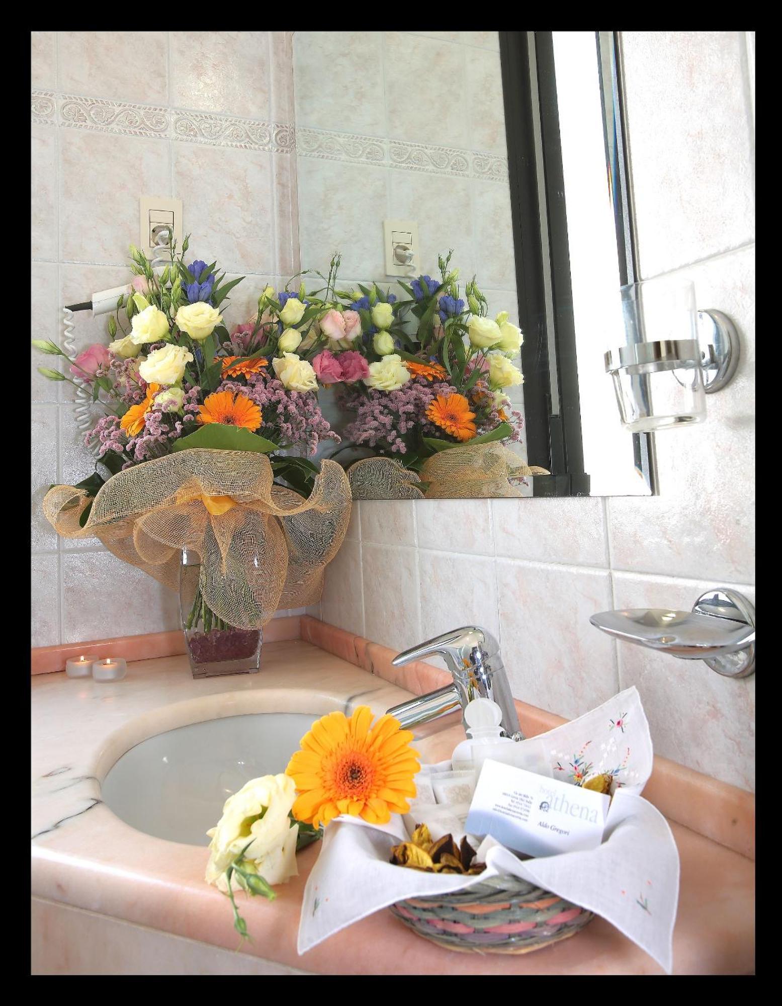 קרביה Hotel Athena מראה חיצוני תמונה