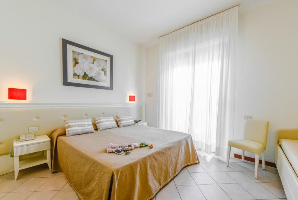 קרביה Hotel Athena מראה חיצוני תמונה